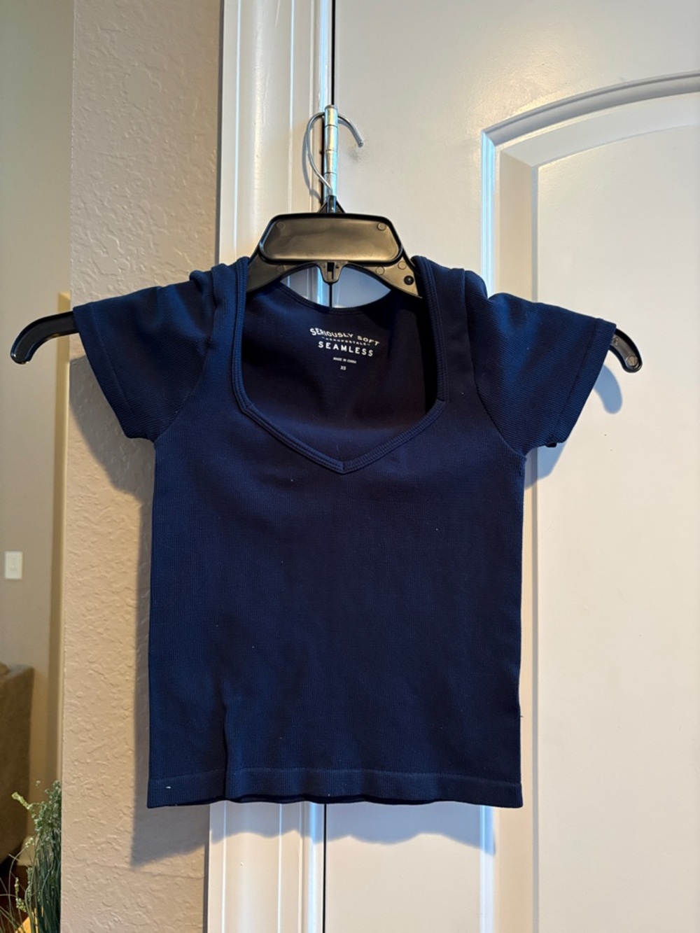 Aeropostale Navy Seamless Short Sleeve Top